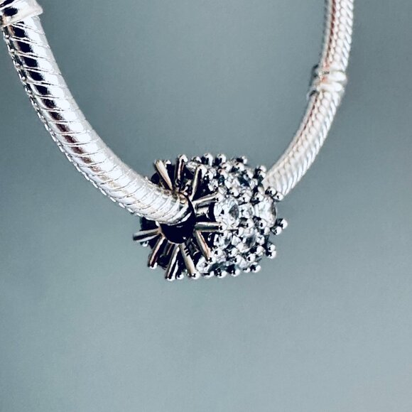 NEW Authentic Pandora Silver CLEAR Sparkle Charm / Pandora Bracelet - Picture 6 of 6